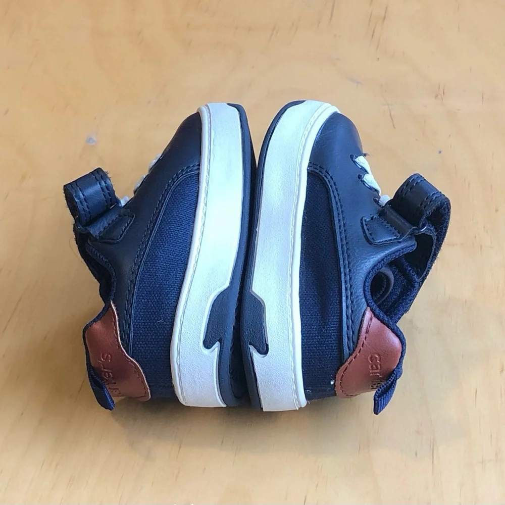 Carter’s Leather Low Top Sneakers Baby Size 5.